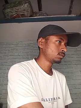 Snapshot of ravimandal chatting on May 2026 05:00:02 AM ravimandal online show from May 2026 05:00:02 AM