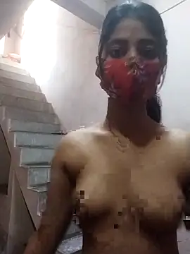 Kitti-Sharma online show from April 2026 02:41:01 AM