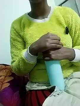 Kitti-Sharma online show from February 2026 04:23:01 AM