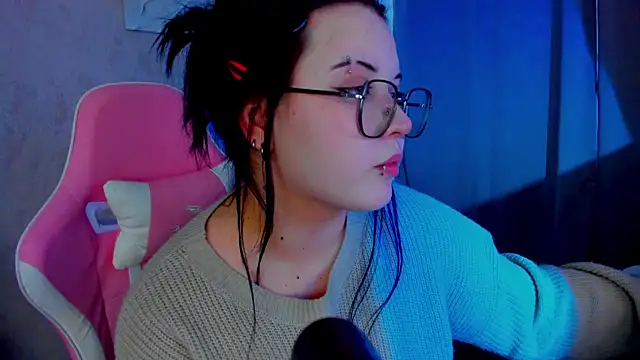 Kira G0ld online show from April 2026 09:17:01 AM