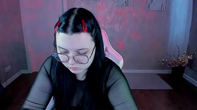 Kira G0ld online show from April 2026 01:07:01 AM