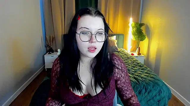 Kira G0ld online show from March 2026 01:02:01 AM