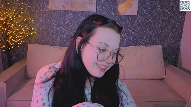 Kira G0ld online show from May 2026 09:06:02 AM