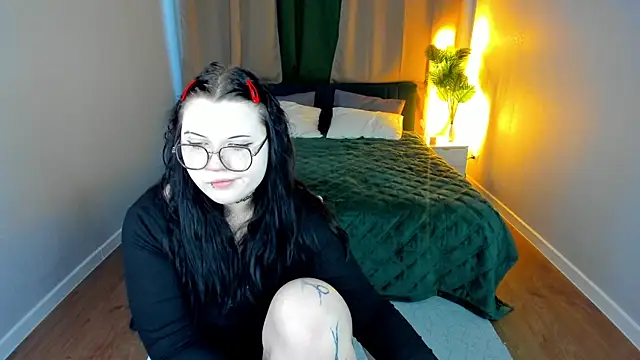 Kira G0ld online show from March 2026 01:12:01 AM