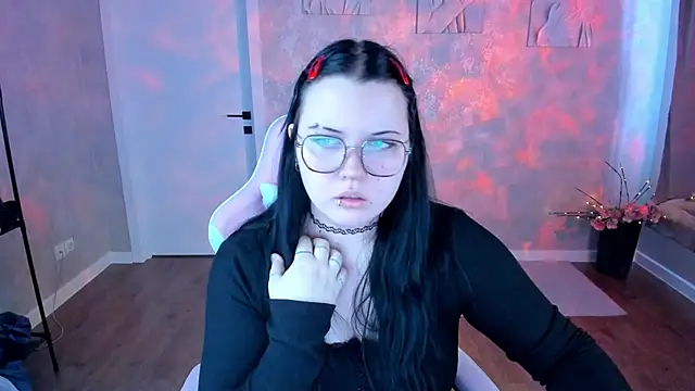 Kira G0ld online show from April 2026 01:02:02 AM