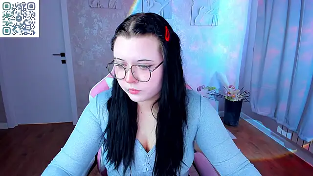 Kira G0ld online show from April 2026 09:10:01 AM