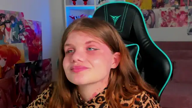 ChloeHalses online show from May 2026 05:10:01 PM