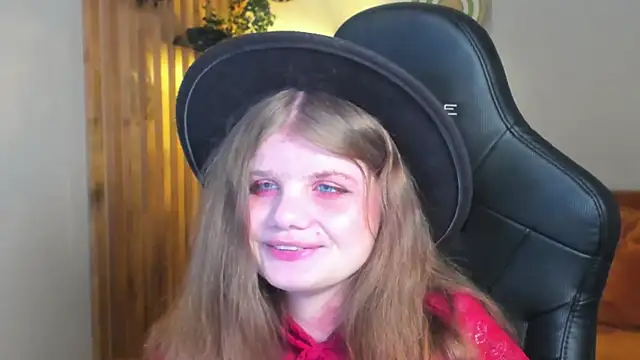 ChloeHalses online show from May 2026 05:04:02 PM