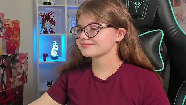 Snapshot of ChloeHalses chatting on February 2026 05:18:02 AM ChloeHalses online show from February 2026 05:18:02 AM