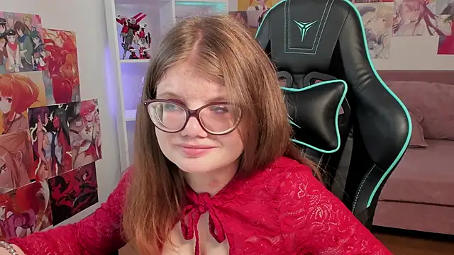 ChloeHalses online show from March 2026 06:31:01 PM