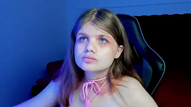 ChloeHalses online show from May 2026 05:02:02 PM