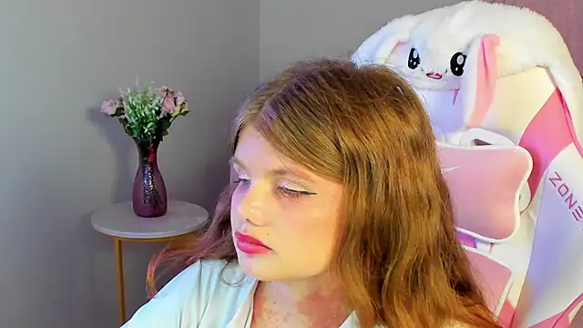 ChloeHalses online show from June 2026 07:04:01 PM