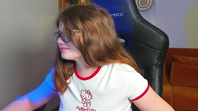 ChloeHalses online show from March 2026 05:07:02 AM