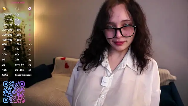 HannaHayles online show from April 2026 01:42:02 AM