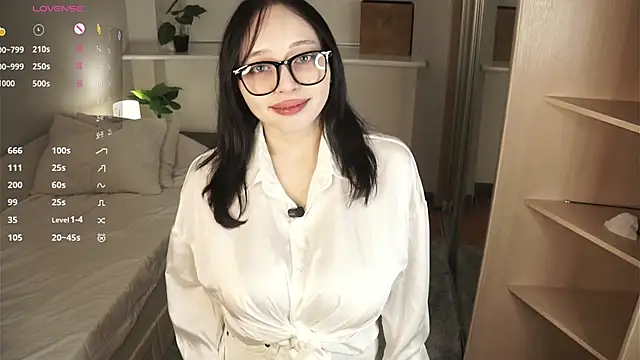 Snapshot of HannaHayles chatting on February 2026 05:13:02 PM HannaHayles online show from February 2026 05:13:02 PM