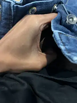 youngsterSA223 online show from March 2026 03:31:02 PM