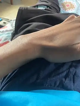 youngsterSA223 online show from April 2026 12:21:02 PM