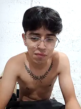 FAVOJS online show from April 2026 03:33:01 AM