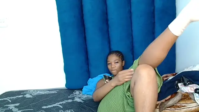 ForeverSexy  online show from March 2026 02:10:01 PM