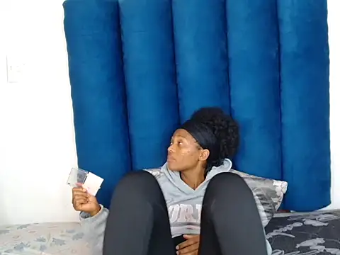 ForeverSexy  online show from February 2026 06:16:02 PM