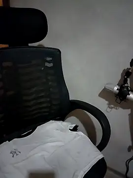 aki zz69 online show from February 2026 12:50:01 AM