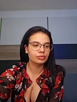 Karolina Velvet online show from February 2026 12:34:02 PM