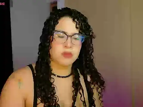 DIVINANGELA online show from April 2026 04:26:01 AM