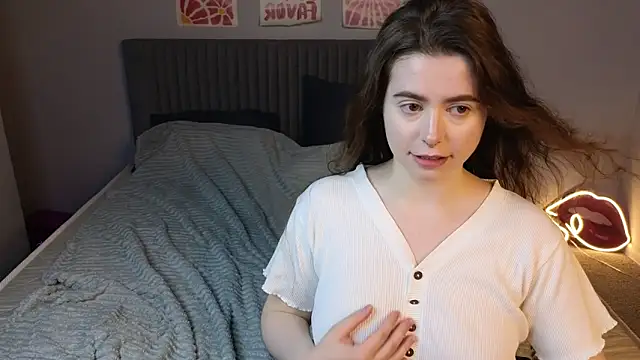 Snapshot of LovingWhisperr chatting on February 2026 01:24:02 AM LovingWhisperr online show from February 2026 01:24:02 AM