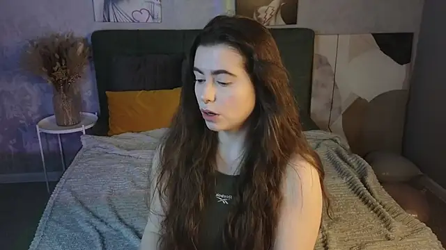 LovingWhisperr online show from March 2026 01:32:01 AM