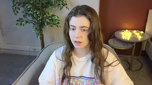 LovingWhisperr online show from April 2026 12:57:02 AM