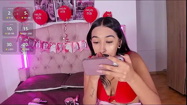 Snapshot of liittle__baby chatting on February 2026 11:51:02 AM liittle baby online show from February 2026 11:51:02 AM