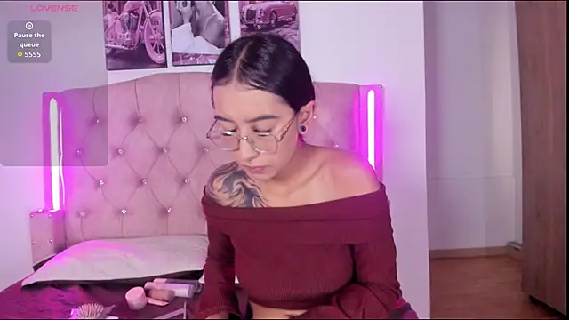 Snapshot of liittle__baby chatting on February 2026 11:54:02 AM liittle baby online show from February 2026 11:54:02 AM