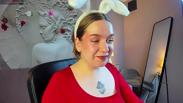 Snapshot of RachelDiRose chatting on February 2026 03:35:02 PM RachelDiRose online show from February 2026 03:35:02 PM