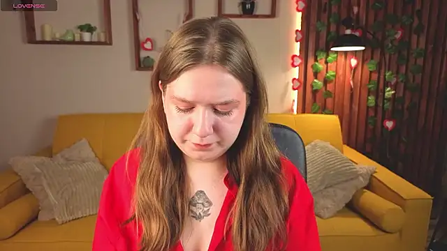 Snapshot of RachelDiRose chatting on February 2026 03:17:02 AM RachelDiRose online show from February 2026 03:17:02 AM