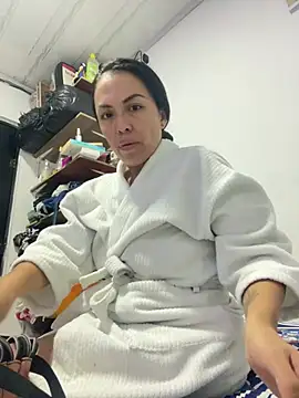 Emma Sanz   online show from March 2026 12:09:01 PM