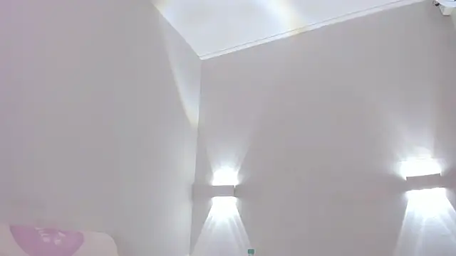 AllanaRosee online show from July 2026 10:32:02 PM