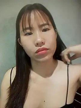 Snapshot of Yui-Ch1682 chatting on February 2026 08:32:02 AM Yui-Ch1682 online show from February 2026 08:32:02 AM