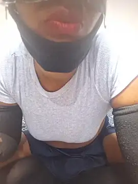 Sakeemaxxy online show from March 2026 10:11:02 PM