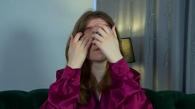 MilaMaelis online show from April 2026 06:32:02 AM