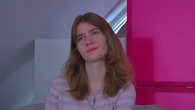 MilaMaelis online show from April 2026 06:19:02 AM