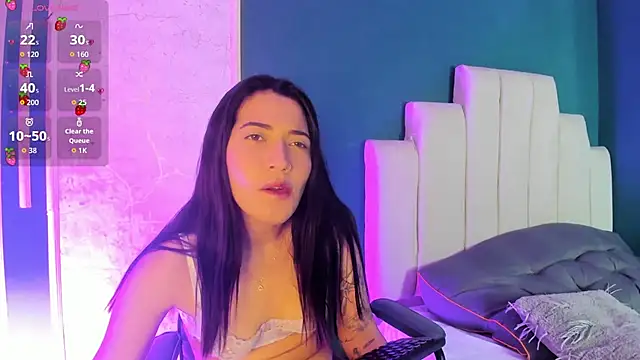 Adrienne   online show from March 2026 08:33:01 PM