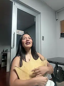 Adrienne   online show from March 2026 05:50:01 PM