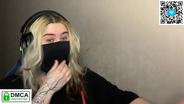 Snapshot of UnaXyling chatting on February 2026 11:37:02 PM UnaXyling online show from February 2026 11:37:02 PM