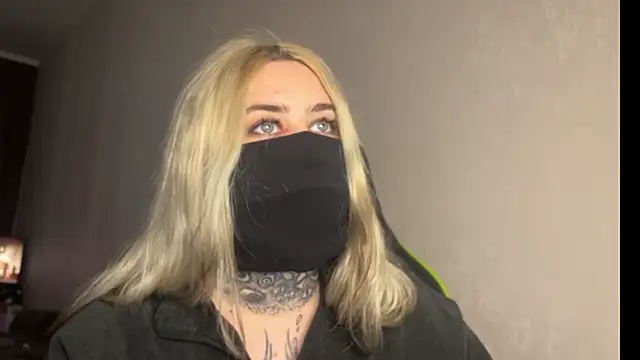 Snapshot of UnaXyling chatting on February 2026 09:16:01 AM UnaXyling online show from February 2026 09:16:01 AM