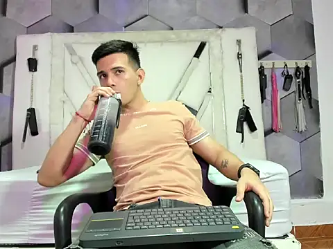 GoldenBoyM online show from May 2026 03:22:01 AM