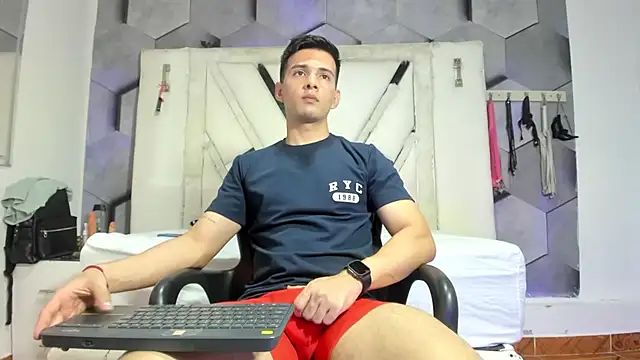 GoldenBoyM online show from July 2026 08:09:02 PM