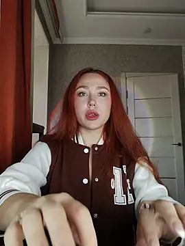 Snapshot of LolaaMint_ chatting on March 2026 09:50:01 AM LolaaMint online show from March 2026 09:50:01 AM