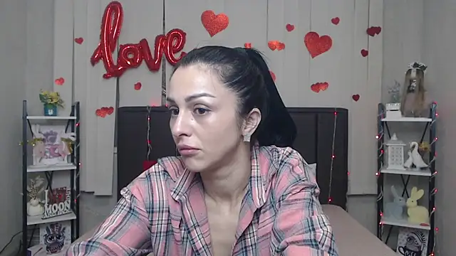 EvaClarkk online show from April 2026 05:19:01 AM