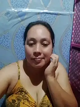 Snapshot of May_Bombs chatting on April 2026 02:24:01 AM May Bombs online show from April 2026 02:24:01 AM