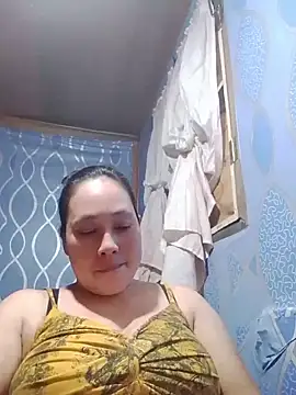 Snapshot of May_Bombs chatting on July 2026 01:38:02 AM May Bombs online show from July 2026 01:38:02 AM